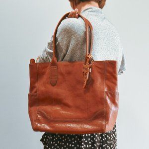 FRYE N/S Tote in Cognac w/ Authentication Card